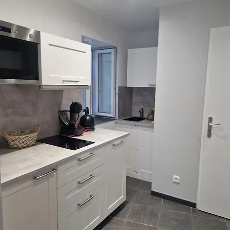 Le Syma, En Plein Centre Apartment *