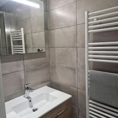 Le Syma, En Plein Centre Apartment