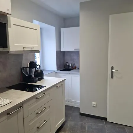 Le Syma, En Plein Centre Apartment *